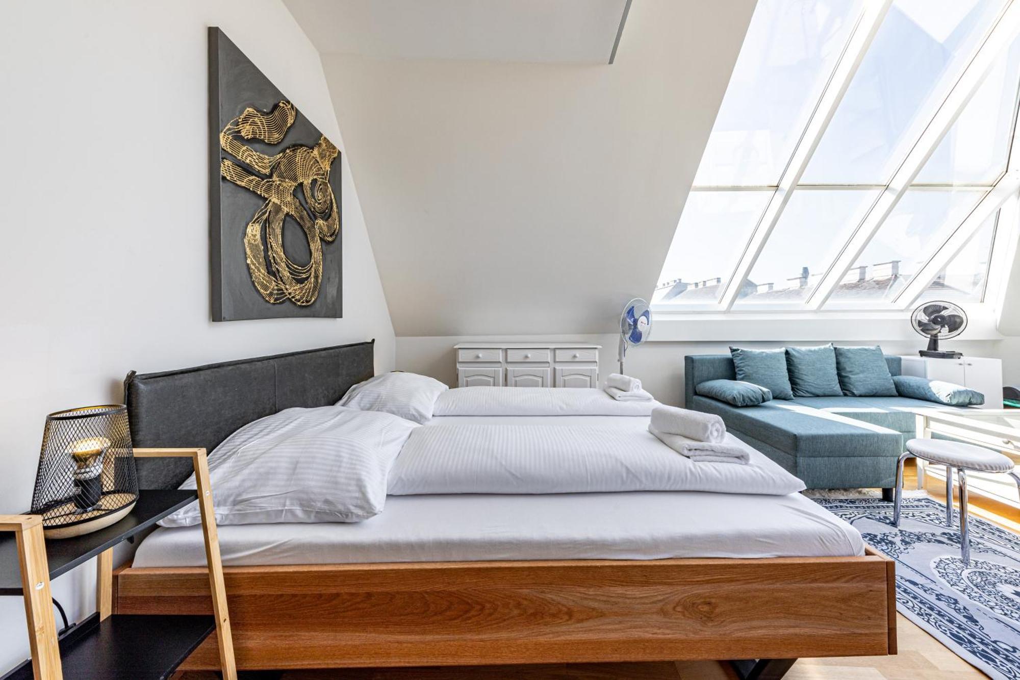Penthouse Suites By Jr City Apartments Виена Екстериор снимка